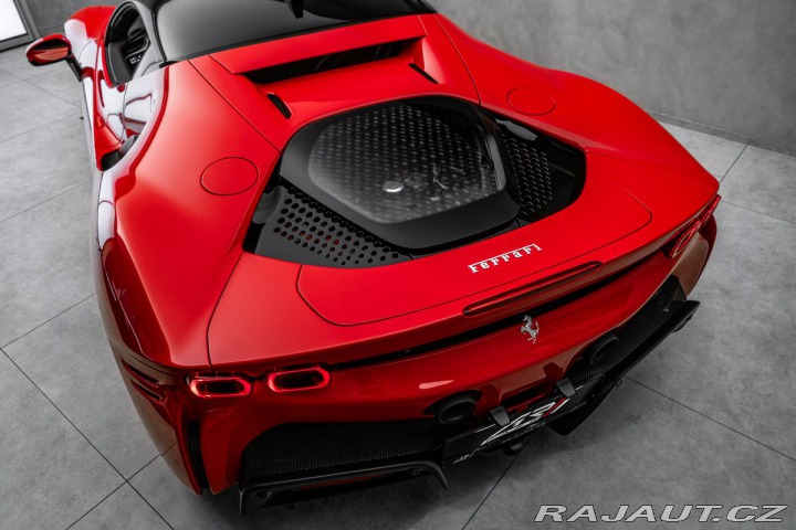 Ferrari SF90 Lift, kamera 1800