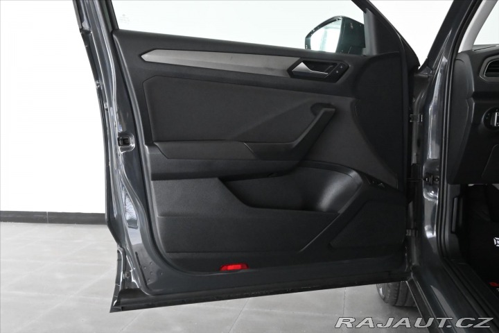 Volkswagen T-Roc 1,5 TSI 110 kW*DSG*COMFOR 2021