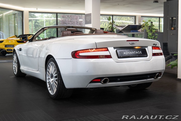 Aston Martin DB9 V12 1800