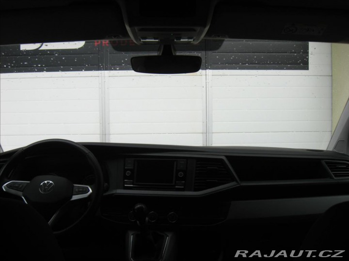 Volkswagen Transporter 2,0 TDI 150PS L2H1 Kombi 2024