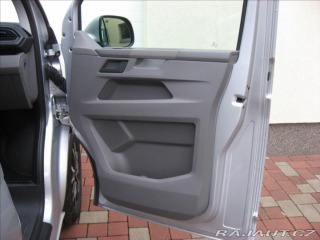 Volkswagen Transporter 2,0 TDI 150PS  L2H1 Kombi 2024
