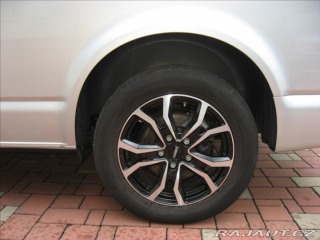 Volkswagen Transporter 2,0 TDI 150PS  L2H1 Kombi 2024