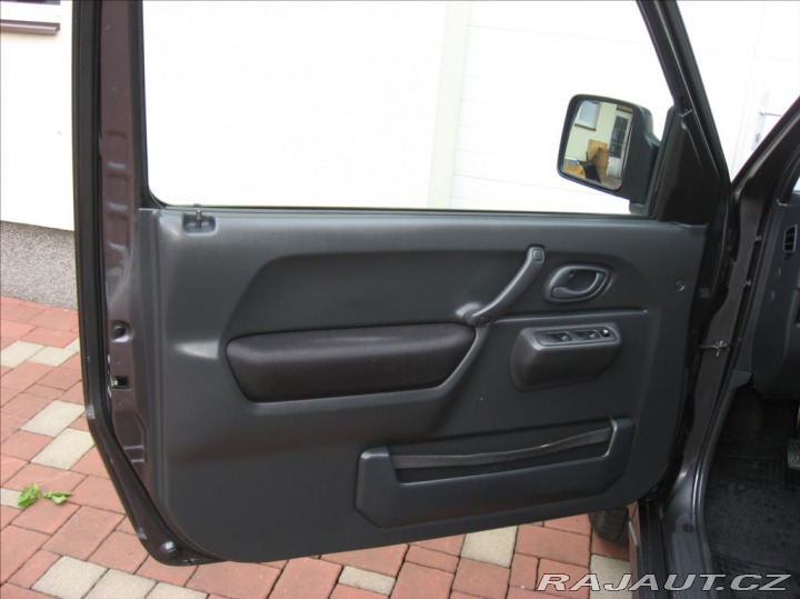 Suzuki Jimny 1,3 86PS Comfort 4x4 2011