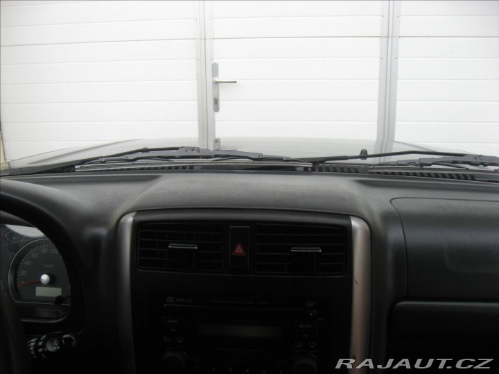 Suzuki Jimny 1,3 86PS Comfort 4x4 2011