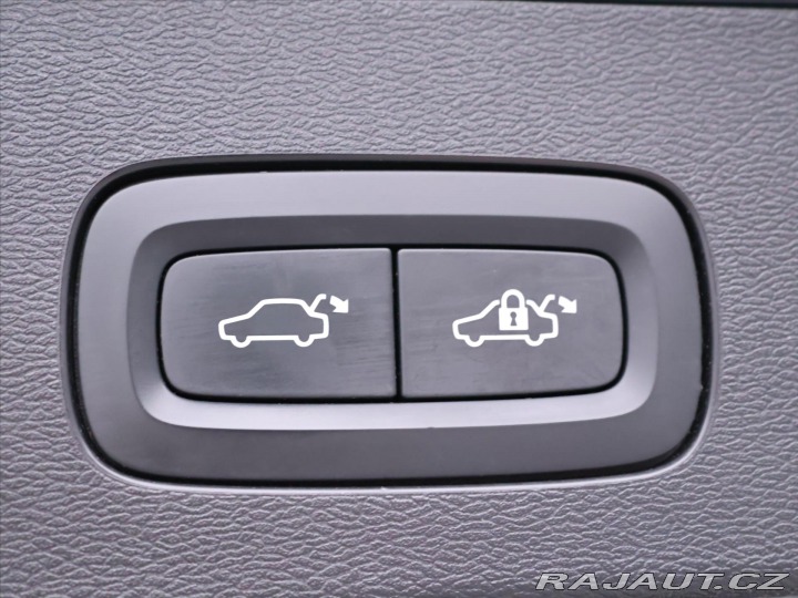Volvo V60 2,0 D4 Inscription Kůže L 2020