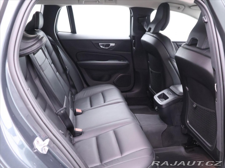 Volvo V60 2,0 D4 Inscription Kůže L 2020