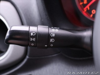 Toyota Yaris 1,3 VVT-i 73kW CVT CZ 1.M 2012
