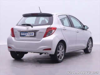 Toyota Yaris 1,3 VVT-i 73kW CVT CZ 1.M 2012