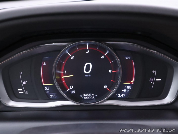 Volvo XC60 2,0 D3 R-Design Kůže Taž. 2015