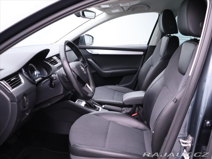 Škoda Octavia 1,6 TDI DSG Business Navi 2019