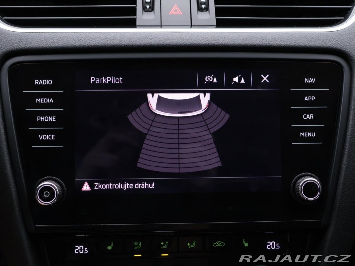Škoda Octavia 1,6 TDI DSG Business Navi 2019