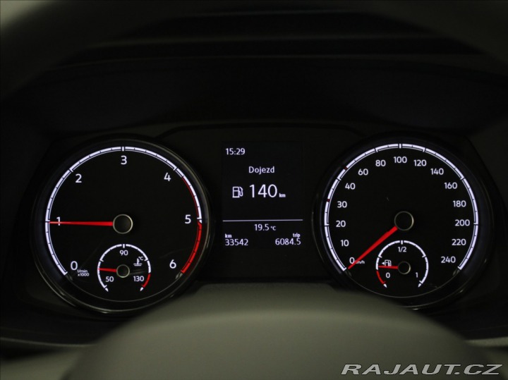 Volkswagen Caravelle 2,0 TDi 110kW Long 9-míst 2023