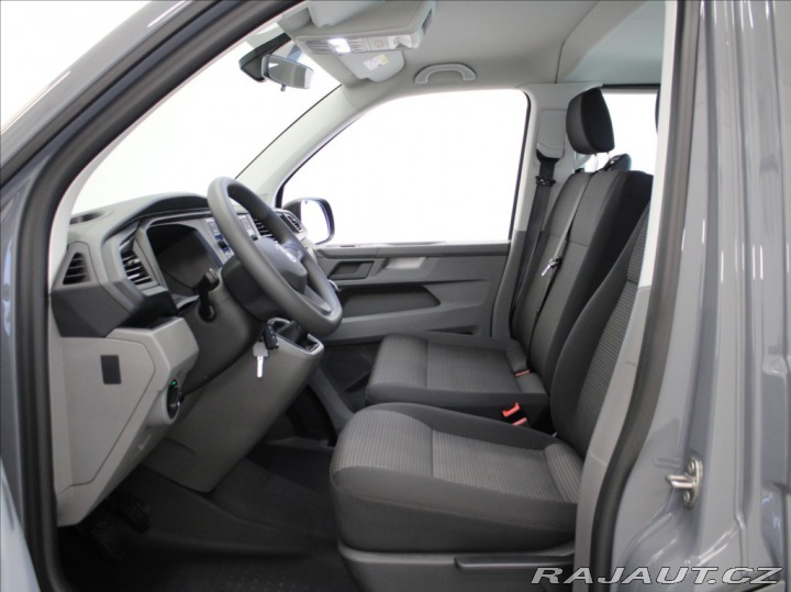 Volkswagen Caravelle 2,0 TDi 110kW Long 9-míst 2023