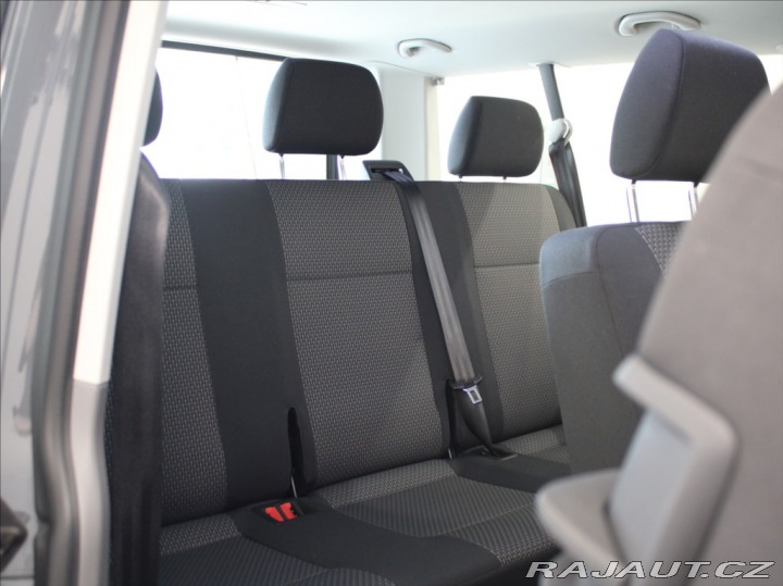 Volkswagen Caravelle 2,0 TDi 110kW Long 9-míst 2023