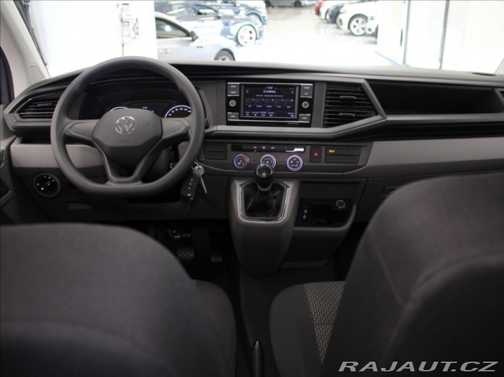 Volkswagen Caravelle 2,0 TDi 110kW Long 9-míst 2023