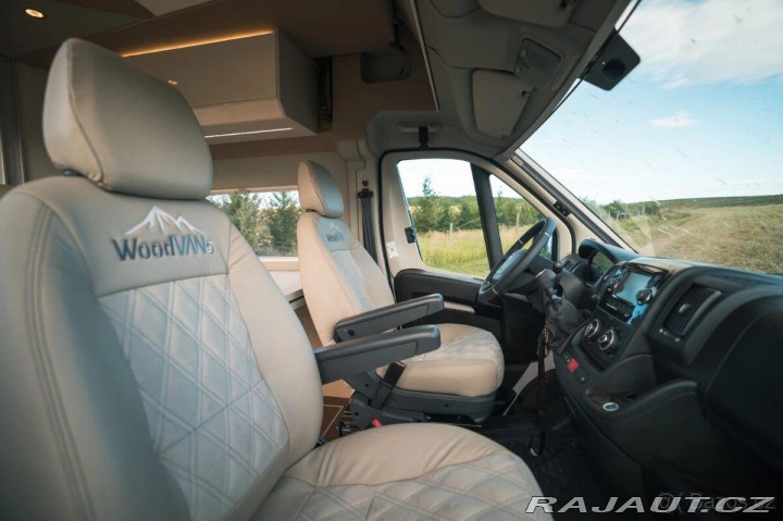 Citroën Jumper 2,2 luxusní obytná vest 2022