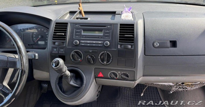 Volkswagen Transporter 1,9 T5 77kw 2005