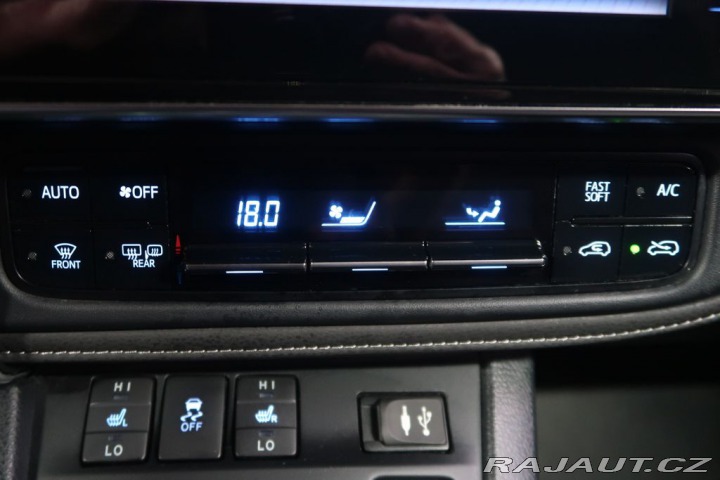 Toyota Auris 1.8Hybrid,CZ,Comfort,AT 2019
