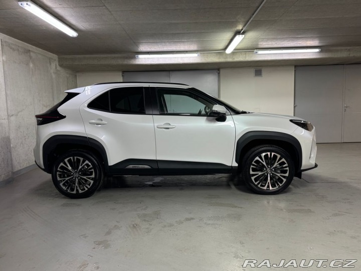 Toyota Yaris Cross 1.5,Hybrid,FWD,Executive 2026