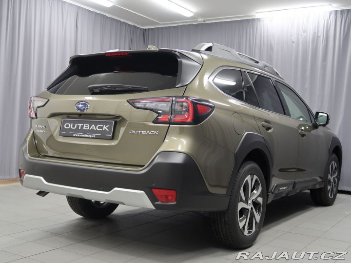 Subaru Outback TOURING+světlá kůže.Dodán 2025