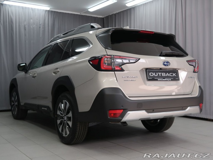 Subaru Outback TOURING+hnědá kůže. Dodán 2025