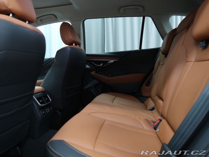 Subaru Outback TOURING + hnědá kůže. SKL 2025