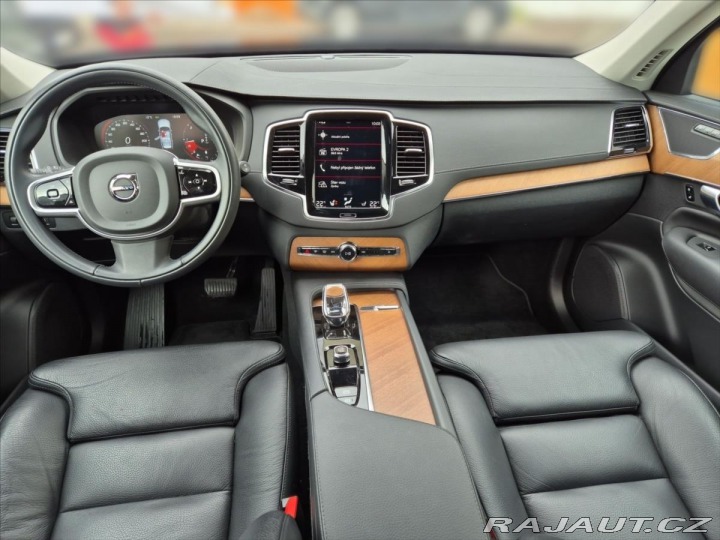 Volvo XC90 2,0 B5 AWD diesel Plus Br 2022