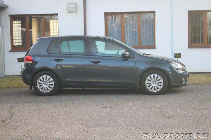 Volkswagen Golf 1,2 TSI 77 kW Trendline 2012