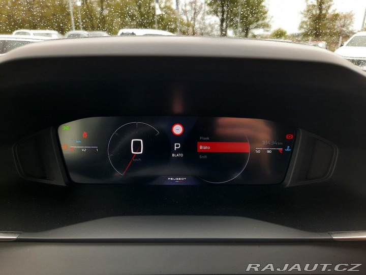 Peugeot 2008 ALLURE 1,2 PT EAT8 2024