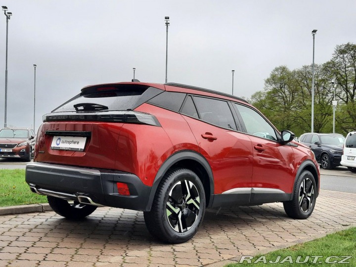 Peugeot 2008 ALLURE 1,2 PT EAT8 2024