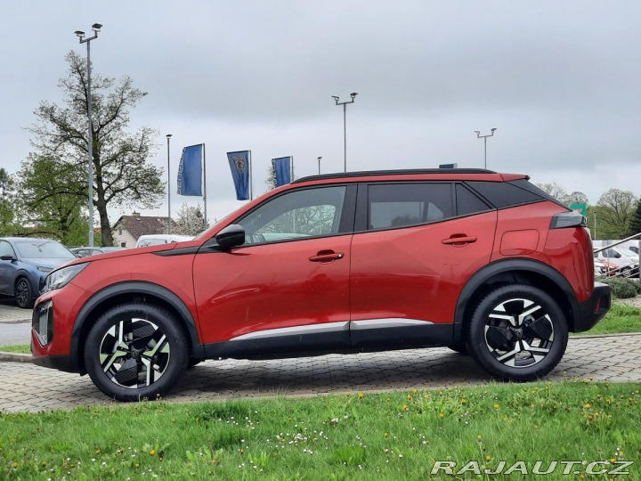 Peugeot 2008 ALLURE 1,2 PT EAT8 2024
