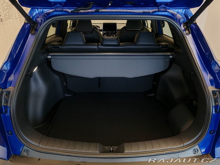 Toyota Corolla Cross 2,0 Hybrid e-CVT Executiv 2024