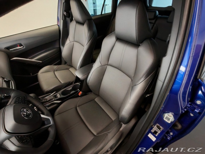 Toyota Corolla Cross 2,0 Hybrid e-CVT Executiv 2024