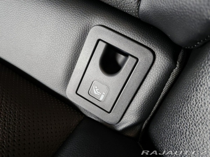 Toyota Corolla Cross 2,0 Hybrid e-CVT Executiv 2024