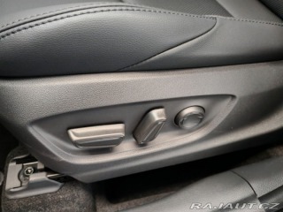 Toyota Corolla Cross 2,0 Hybrid e-CVT Executiv 2024