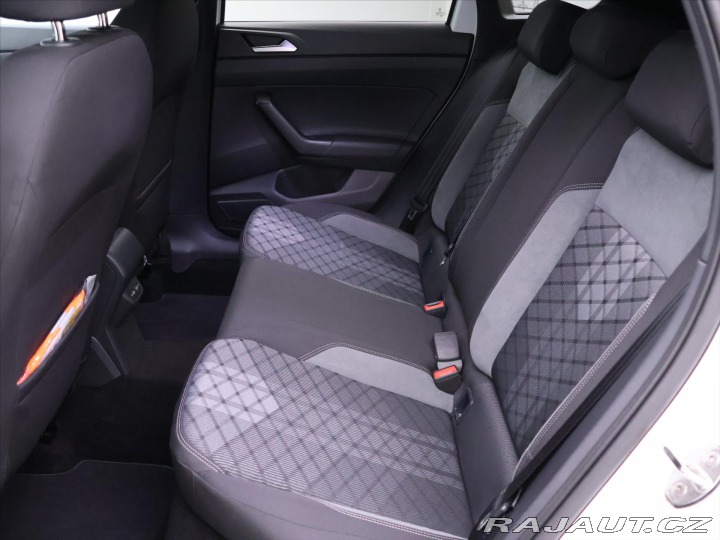 Volkswagen Taigo 1,0 TSI DSG R-Line CZ 1Ma 2022