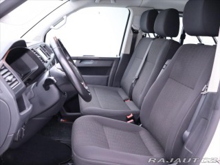 Volkswagen Caravelle 2,0 TDI Navi Tažné 9-Míst 2016