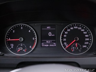 Volkswagen Caravelle 2,0 TDI Navi Tažné 9-Míst 2016