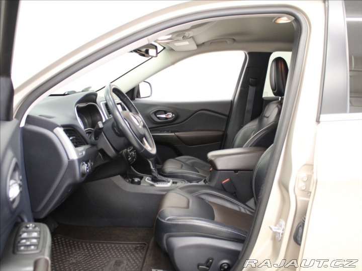 Jeep Cherokee 3,2 V6 4x4 AT Limited 1.M 2014