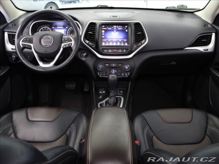 Jeep Cherokee 3,2 V6 4x4 AT Limited 1.M 2014