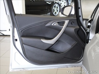Opel Astra 1,6 i 85kW Cosmo 69 480 k 2013