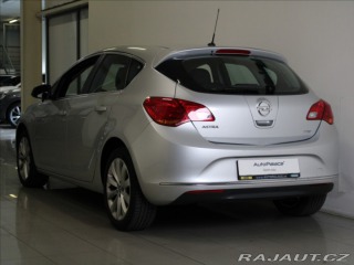 Opel Astra 1,6 i 85kW Cosmo 69 480 k 2013