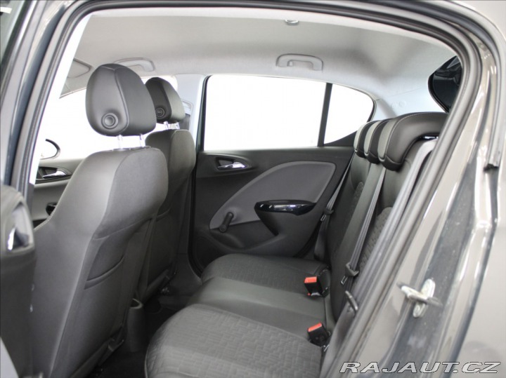 Opel Corsa 1,4 i 74kW Dynamic 2.maj 2015