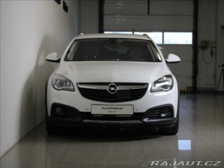 Opel Insignia 2,0 CDTi 4x4 AT Country T 2015