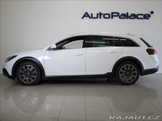 Opel Insignia 2,0 CDTi 4x4 AT Country T 2015