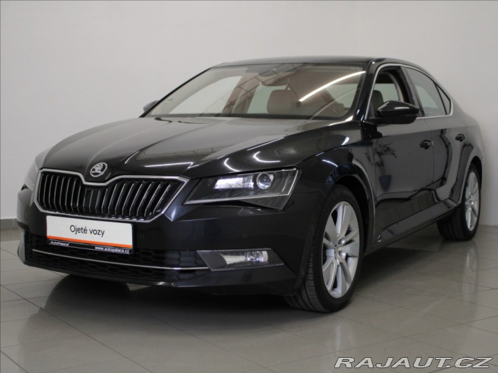 Škoda Superb 2,0 TDi DSG Style Canton 2015