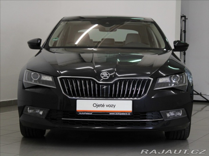 Škoda Superb 2,0 TDi DSG Style Canton 2015