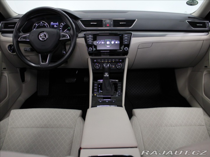 Škoda Superb 2,0 TDi DSG Style Canton 2015
