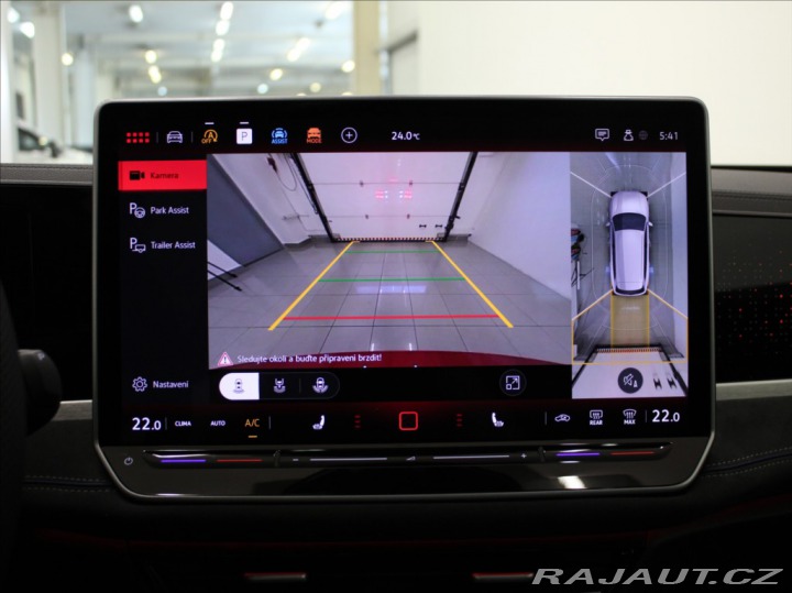 Volkswagen Passat 2,0 TDi R-Line PANO Tažné 2025