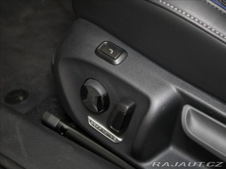 Volkswagen Passat 2,0 TDi R-Line PANO Tažné 2025